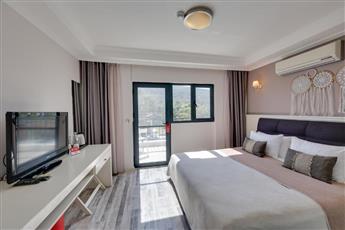 Enki Suess Alacati 4*