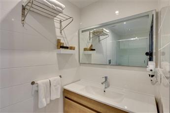 Enki Suess Alacati 4*