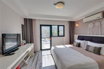 Enki Suess Alacati 4*