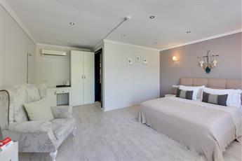 Enki Suess Alacati 4*