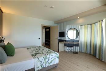 Eos Beach Resort