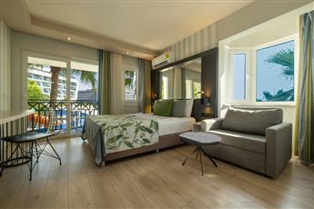 Eos Beach Resort