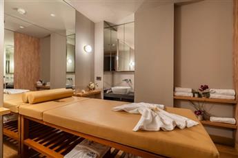 ERK Hotel Sirkeci 4*