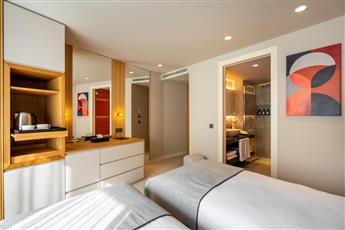 ERK Hotel Sirkeci 4*