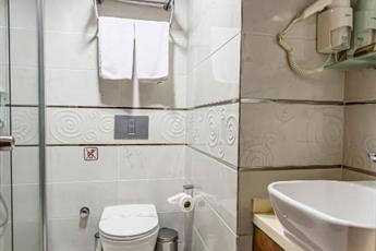 Eurostars Hotel Old City 4*