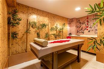 Eurostars Hotel Old City 4*