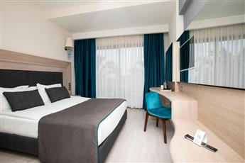 Falcon Hotel