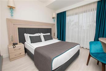 Falcon Hotel