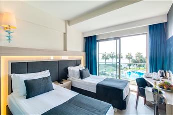 Falcon Hotel