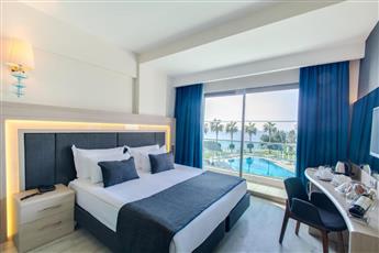 Falcon Hotel