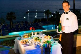 Fantasia Deluxe Hotel