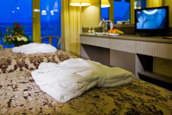 Fantasia Deluxe Hotel