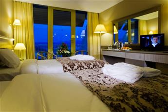 Fantasia Deluxe Hotel