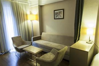 Faros Hotel Old City 4*