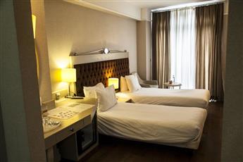 Faros Hotel Old City 4*