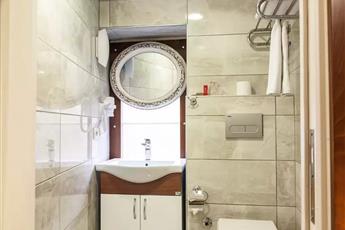 Faros Hotel Old City 4*