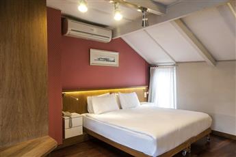 Faros Hotel Old City 4*