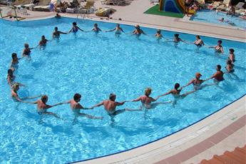 Febeach Hotel Side 4*