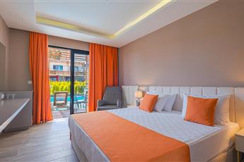 Feniks Priority Hotel 4* Adults only 12+