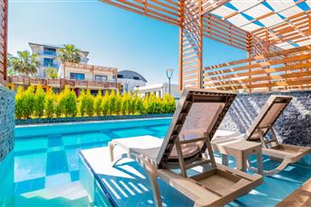 Feniks Priority Hotel 4* Adults only 12+