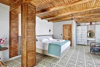 Fi Light Solto Boutique Beach
