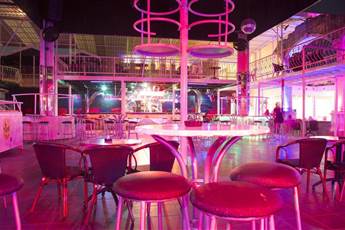 First Class Hotel 5*