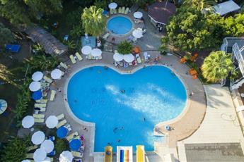 First Class Hotel