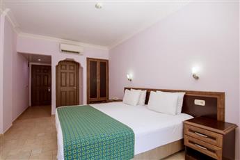 Flamingo Hotel & Spa - Pet Friendly