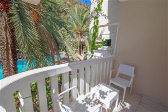 Flamingo Hotel & Spa - Pet Friendly