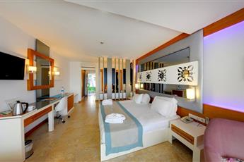 Flora Garden Beach 5* 16+