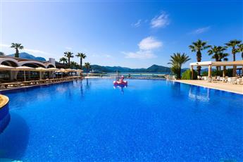 Fortezza Beach Resort 5*