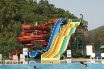 Fortezza Beach Resort 5*