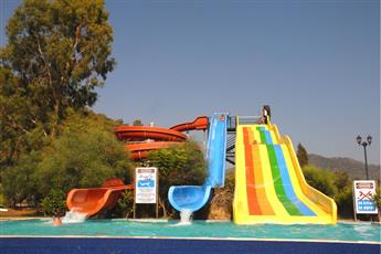 Fortezza Beach Resort 5*