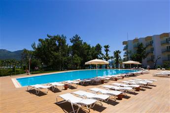 Fortezza Beach Resort 5*