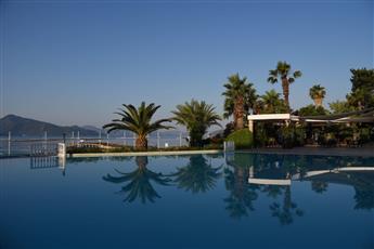 Fortezza Beach Resort 5*