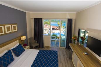 Fortezza Beach Resort 5*