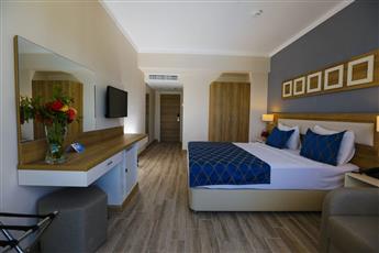 Fortezza Beach Resort 5*