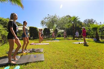 Fortezza Beach Resort 5*