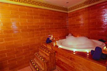 Fortezza Beach Resort 5*