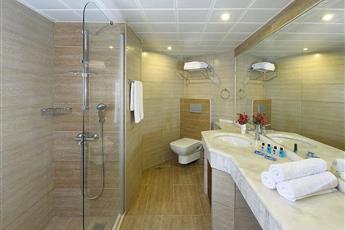Fortuna Beach Hotel