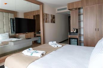 Four Sides Lion Hotel Taksim 4*