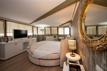 Fuat Bey Palace