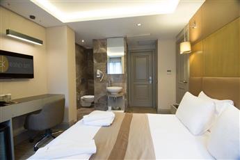 GK Regency Suites Hotel 3*