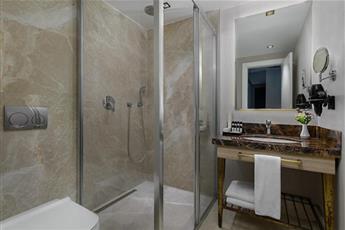 Gleam Bomonti Hotel 4*