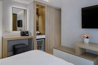 Gleam Bomonti Hotel 4*