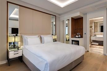 Gleam Collection Hotel 5*