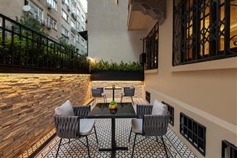 Gleam Collection Hotel