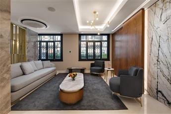 Gleam Collection Hotel