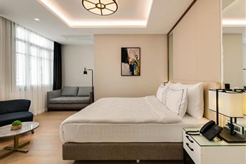 Gleam Collection Hotel