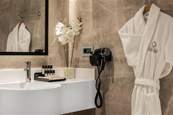 Gleam Collection Hotel